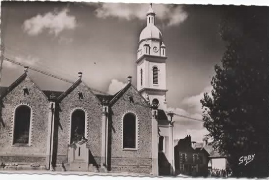 L'Eglise de Derval Carte Postale Eglise De Derval Cote Est