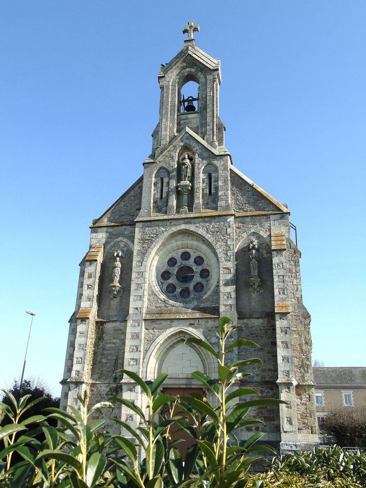 large facade avec verdure v2 a53e0eb929